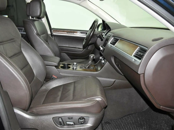 Volkswagen Touareg, II Рестайлинг фото №15