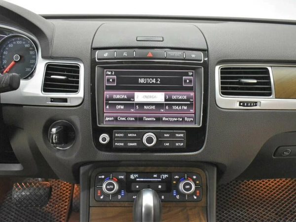Volkswagen Touareg, II Рестайлинг фото №9