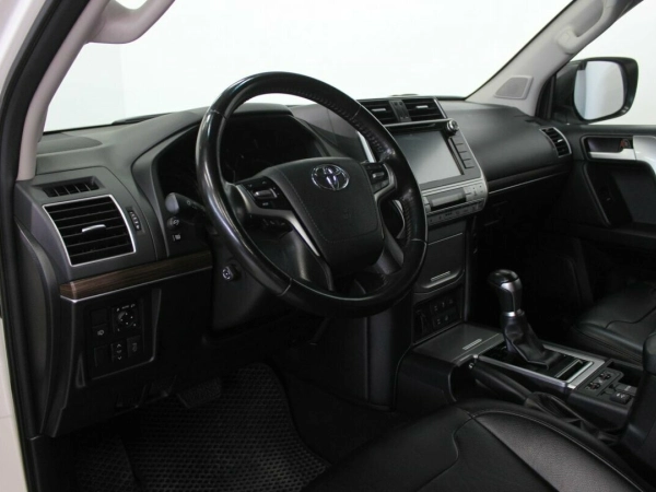 Toyota Land Cruiser Prado, 150 Series Рестайлинг 2 фото №13