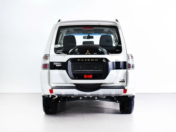 Mitsubishi Pajero, IV Рестайлинг 2 фото №4