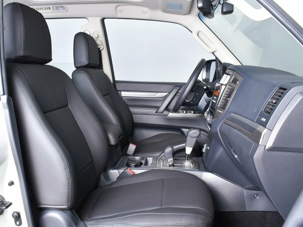 Mitsubishi Pajero, IV Рестайлинг 2 фото №7