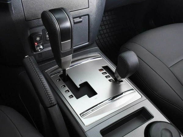 Mitsubishi Pajero, IV Рестайлинг 2 фото №8
