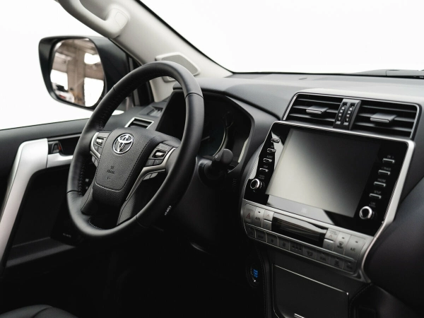 Toyota Land Cruiser Prado, 150 Series Рестайлинг 3 фото №15