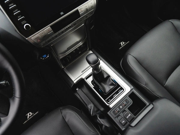 Toyota Land Cruiser Prado, 150 Series Рестайлинг 3 фото №25