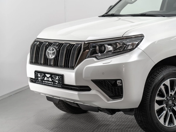 Toyota Land Cruiser Prado, 150 Series Рестайлинг 3 фото №9