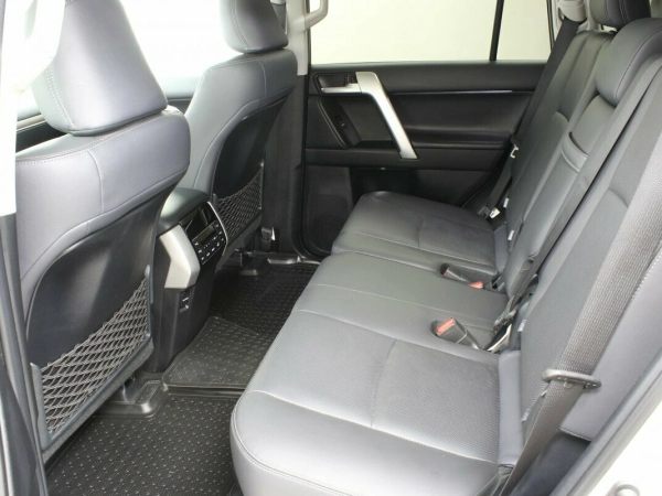 Toyota Land Cruiser Prado, 150 Series Рестайлинг 2 фото №11