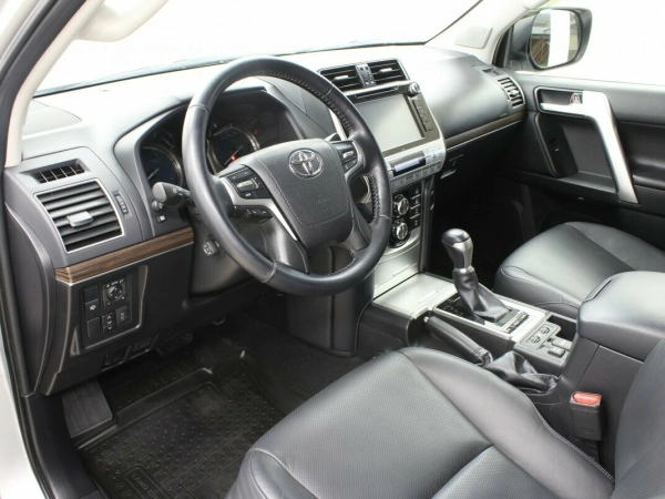 Toyota Land Cruiser Prado, 150 Series Рестайлинг 2 фото №7