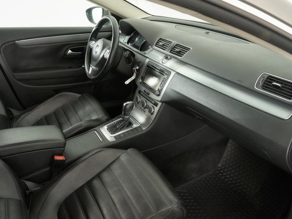 Volkswagen Passat CC, I Рестайлинг фото №11
