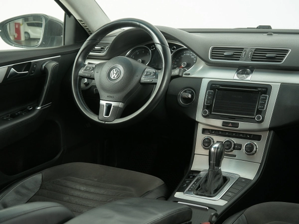 Volkswagen Passat, B7 фото №11