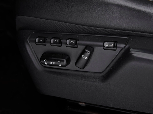 Volvo XC90, I Рестайлинг фото №12