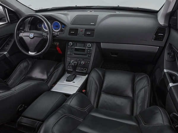 Volvo XC90, I Рестайлинг фото №8