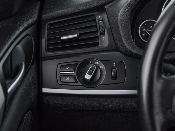 BMW X3, II (F25) фото №19