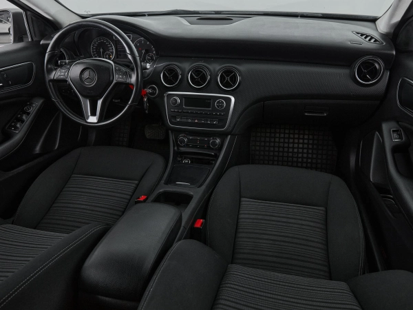 Mercedes-Benz A-Класс, III (W176) фото №10