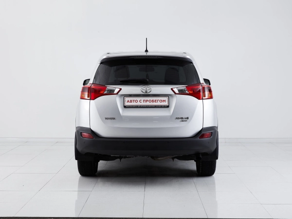 Toyota RAV4, IV (XA40) фото №6