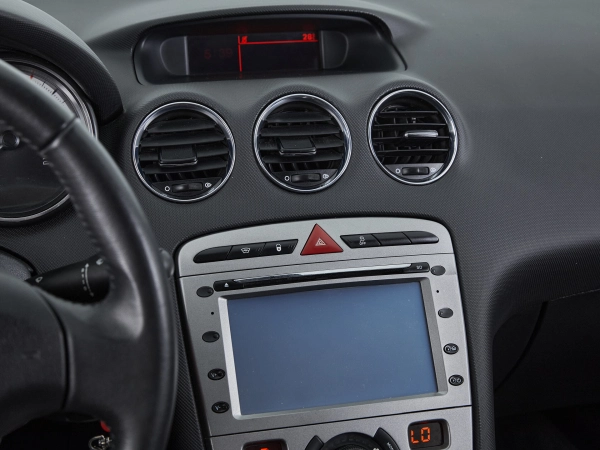 Peugeot 408, I фото №12