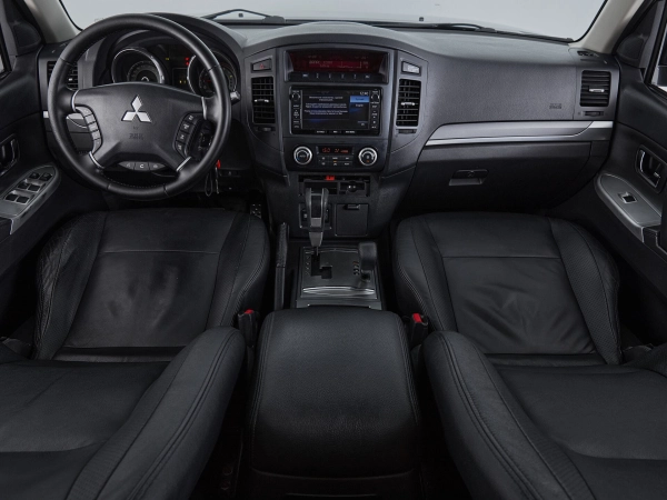 Mitsubishi Pajero, IV Рестайлинг 1 фото №8