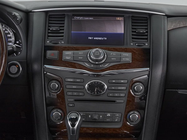 Infiniti QX56, II фото №15