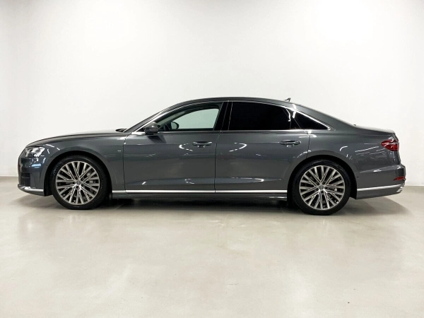 Audi A8, IV (D5) фото №3