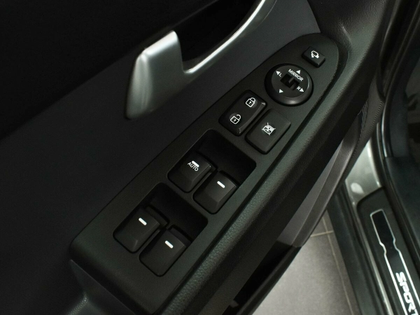 Kia Sportage, III фото №10