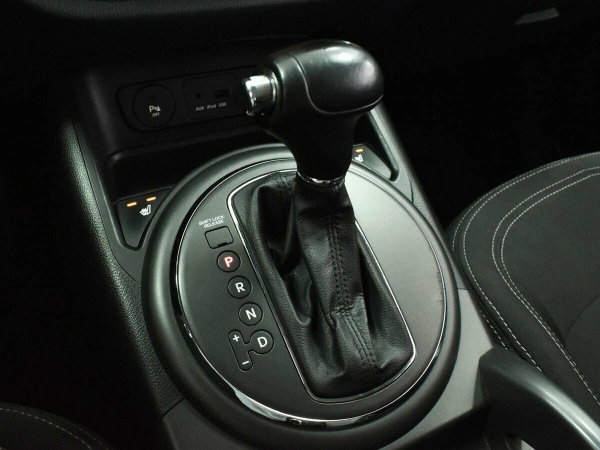 Kia Sportage, III фото №8