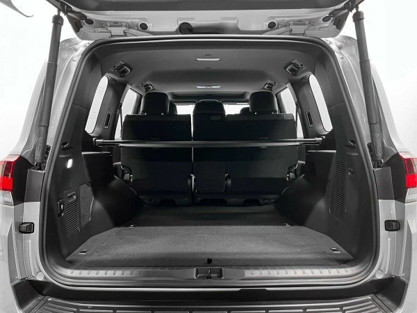 Toyota Land Cruiser, 300 Series фото №8