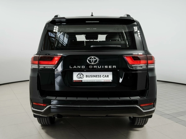 Toyota Land Cruiser, 300 Series фото №5