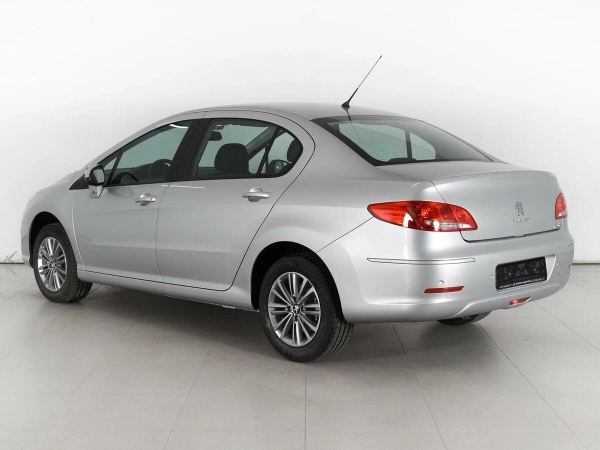 Peugeot 408, I Рестайлинг фото №3