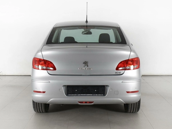 Peugeot 408, I Рестайлинг фото №5