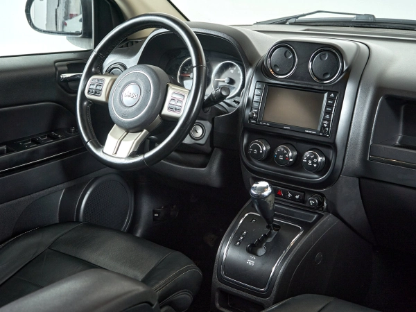 Jeep Compass, I Рестайлинг фото №10