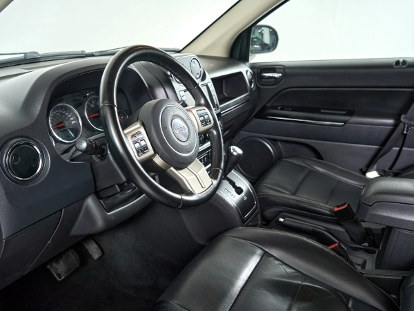Jeep Compass, I Рестайлинг фото №12
