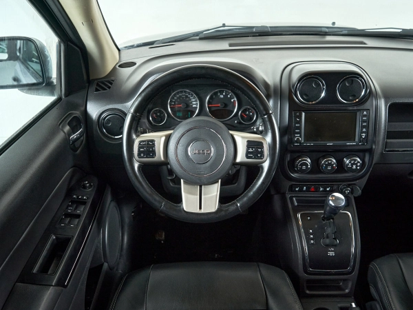Jeep Compass, I Рестайлинг фото №9