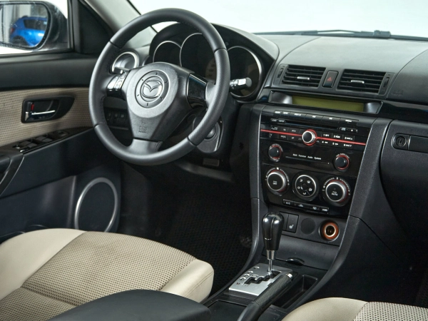 Mazda 3, I (BK) Рестайлинг фото №11