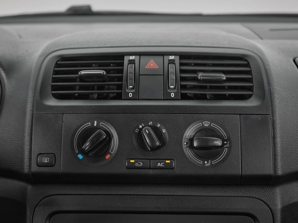 Skoda Fabia, II Рестайлинг фото №12