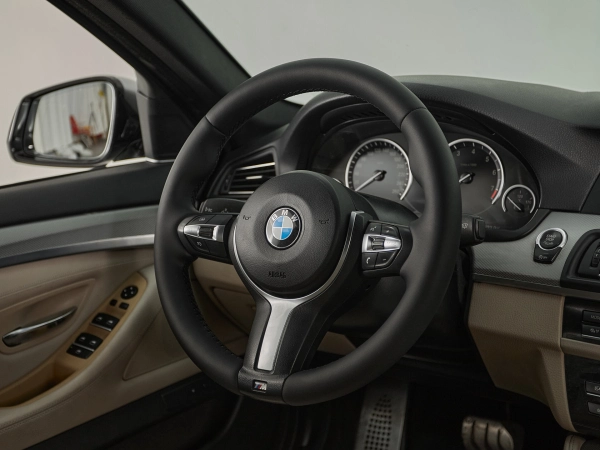 BMW 5 серии, VI (F10/F11/F07) Рестайлинг фото №10