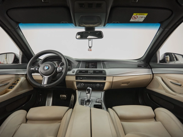 BMW 5 серии, VI (F10/F11/F07) Рестайлинг фото №8