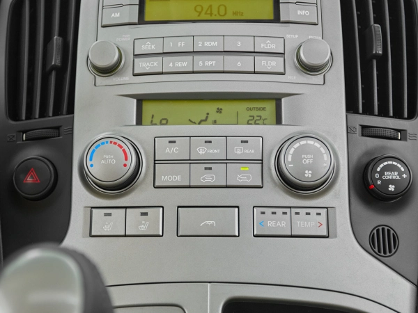 Hyundai Grand Starex, I фото №15