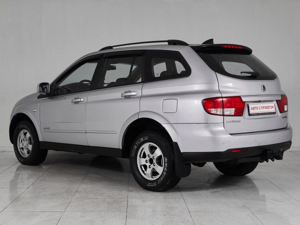 SsangYong Kyron, I Рестайлинг фото №4