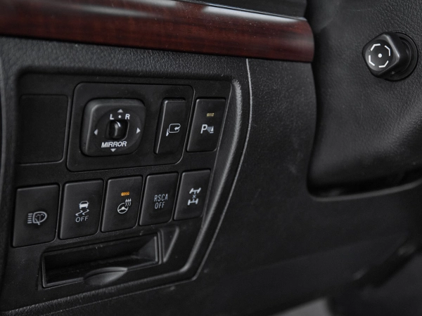 Toyota Land Cruiser, 200 Series Рестайлинг 2 фото №17