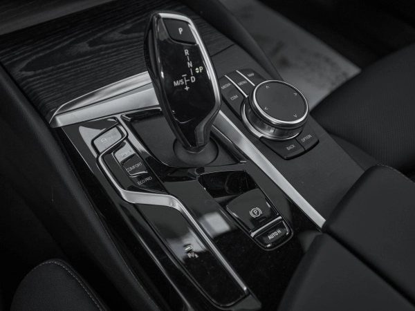 BMW 5 серии, VII (G30/G31/G38) Рестайлинг фото №24