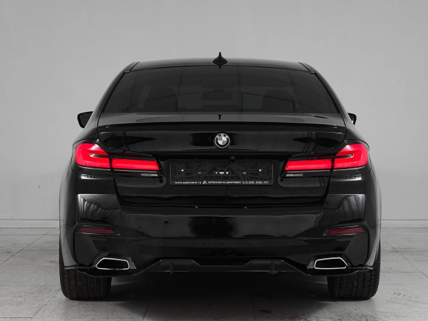 BMW 5 серии, VII (G30/G31/G38) Рестайлинг фото №5