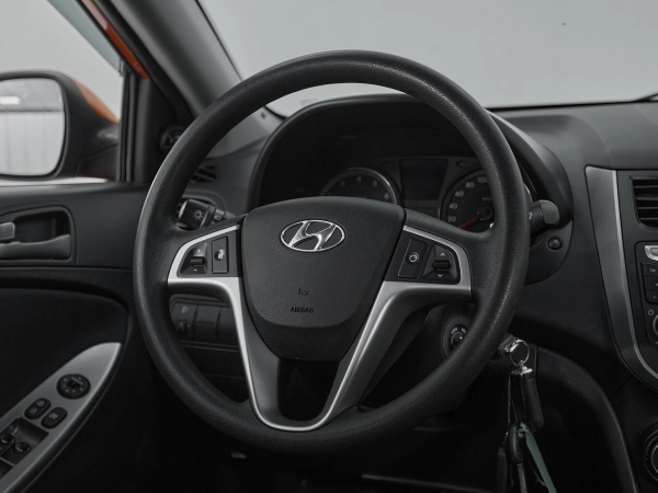 Hyundai Solaris, I Рестайлинг фото №10