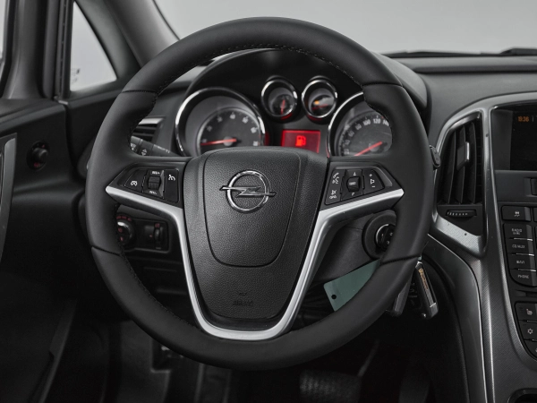 Opel Astra, J фото №10