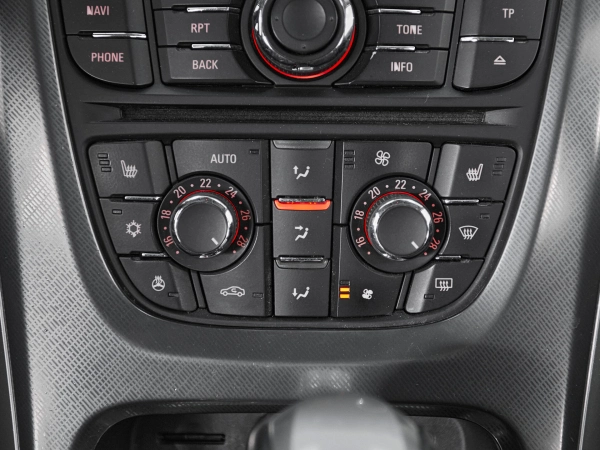 Opel Astra, J фото №16