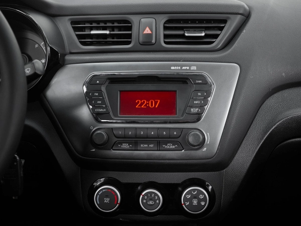 Kia Rio, III Рестайлинг фото №13