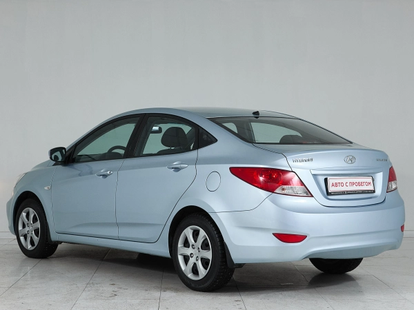 Hyundai Solaris, I фото №4