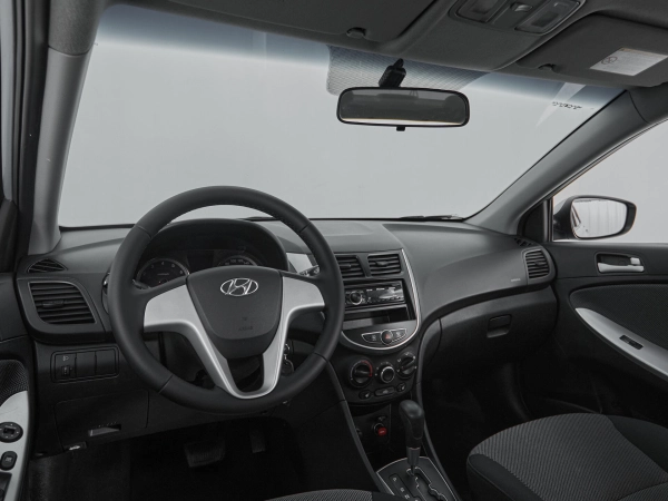 Hyundai Solaris, I фото №7
