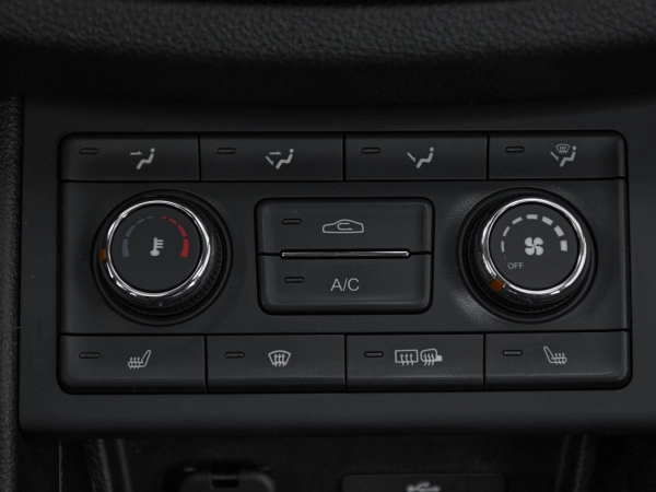 FAW Besturn X40, I фото №18