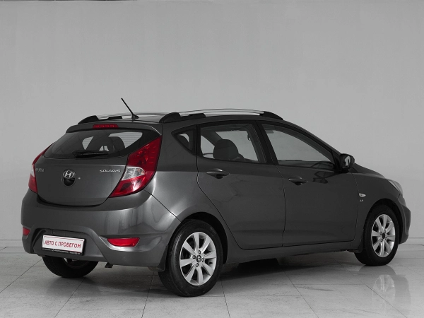 Hyundai Solaris, I фото №6