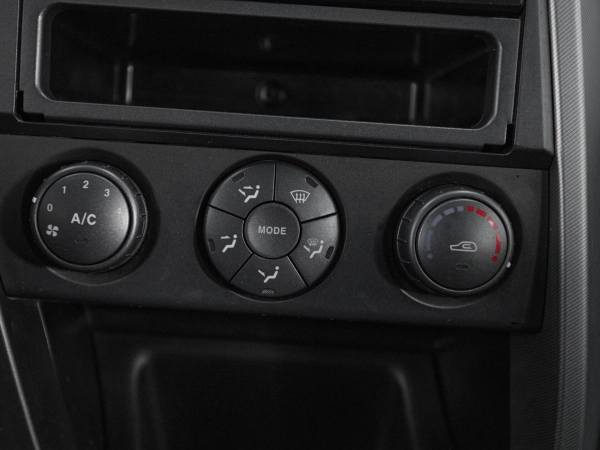 SsangYong Kyron, I Рестайлинг фото №17