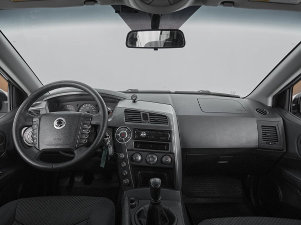 SsangYong Kyron, I Рестайлинг фото №8